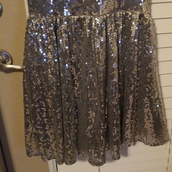 MATERIAL GIRL | Silver Sequins Cocktail Dress - Picture 3 of 7